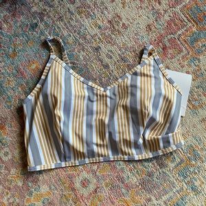 kortni jeane v’d crop